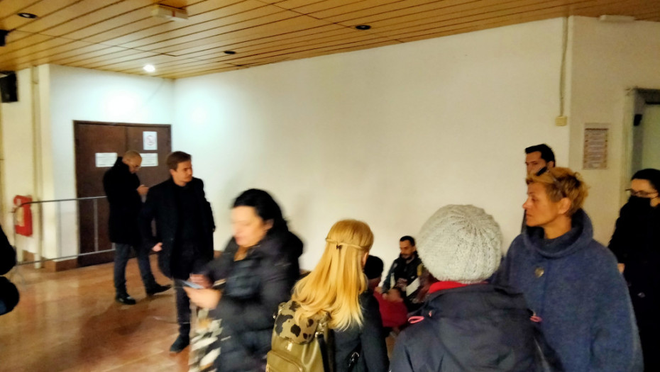 Građani i aktivisti čekaju novi sednicu Komisije o novosadskom GUP, neizvesno kada će rasprava biti nastavljena