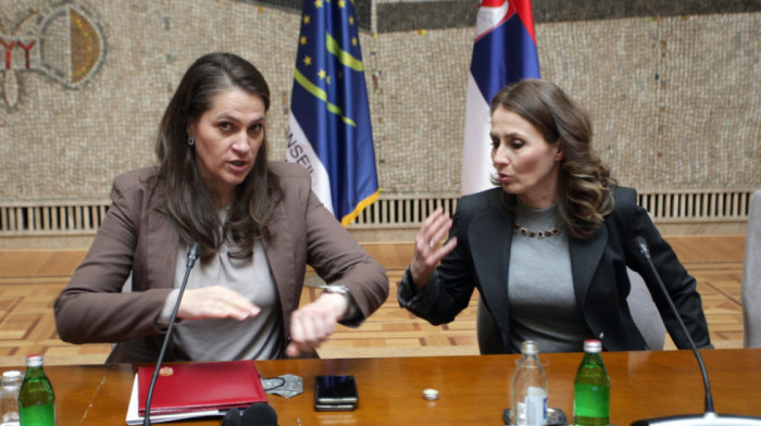 Žene na političkim funkcijama u Srbiji - vode 22 grada i opštine, u vladi 10 ministarki
