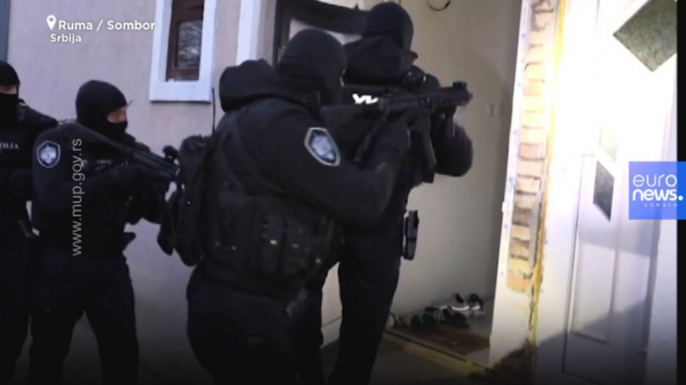 Policijska akcija na teritoriji Rume i Sombora, dve osobe uhapšene zbog droge i oružja