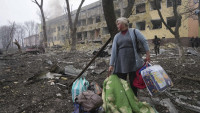 "Počeli smo da se razboljevamo zbog vlage i hladnoće”: Katastrofa u opkoljenom Marijupolju, nestaje hrane i vode