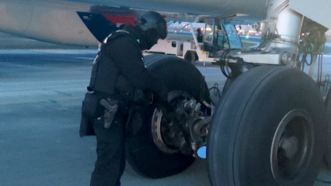 Dojava o bombi na letu za Moskvu - lažna, putnici se ukrcavaju na avion