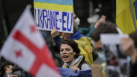Protesti podrške Ukrajini širom Evrope, u Rusiji privedeno skoro 700 demonstranata u 36 gradova
