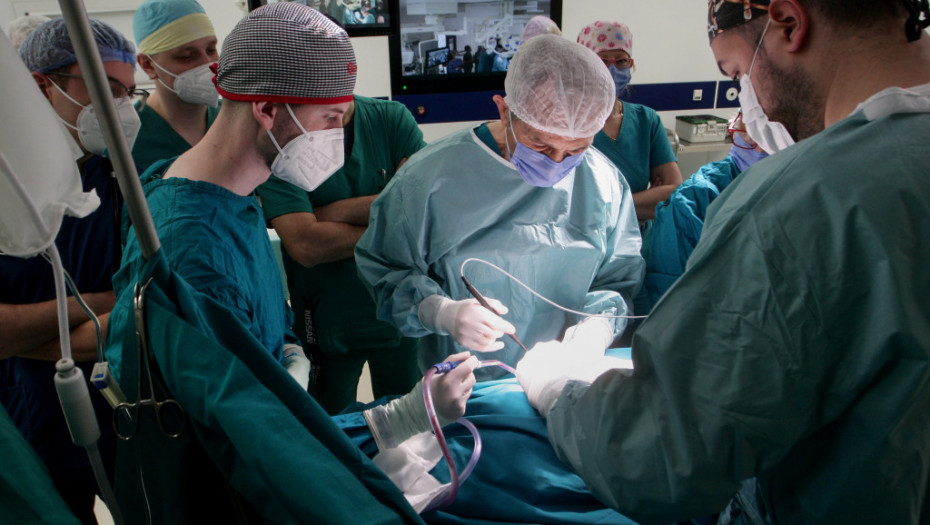 Uspešna transplantacija jetre detetu iz Srbije u Londonu o trošku RFZO