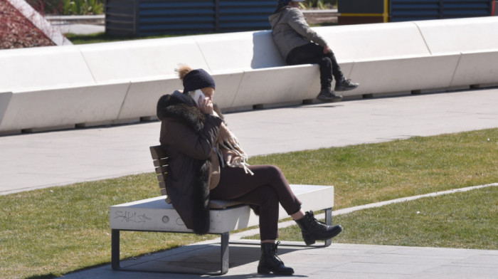 I dalje hladno, temperatura do maksimalnih 10 stepeni: Danas ponesite kišobran, ali i naočare za sunce