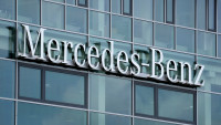 Još jedna nemačka kompanija napušta Rusiju: Mercedes-Benz najavio da će prodati akcije u svojim firmama