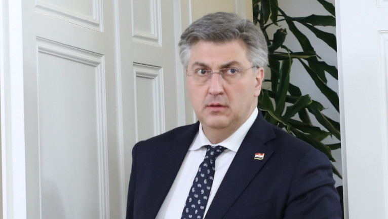 Plenković: Vlada čini maksimum da ublaži teret cena goriva