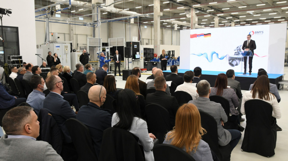 Vučić u poseti fabrici BMTS Technology: Novi Sad je postao najznačajniji centar autoindustrije u Srbiji