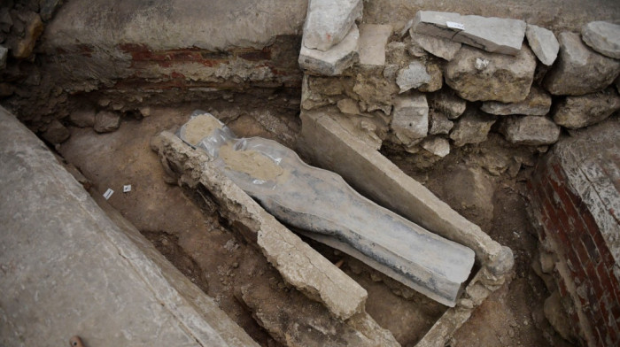 Kakve tajne krije misteriozni sarkofag pronađen u temeljima Notr Dama?