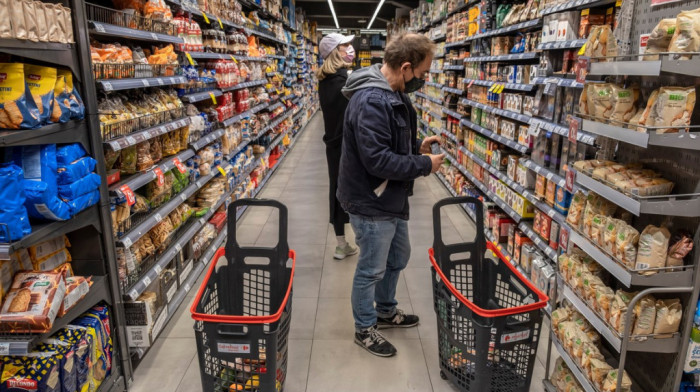 Udruženje potrošača: Svaku krizu prati impulsivna kupovina, nema potrebe za gomilanjem zaliha