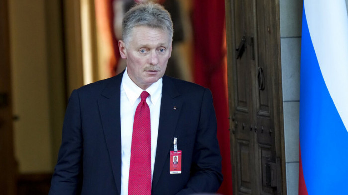 Moskva oštro reagovala na Bajdenovu izjavu da je Putin ratni zločinac, Peskov: Neprihvatljiva i neoprostiva retorika