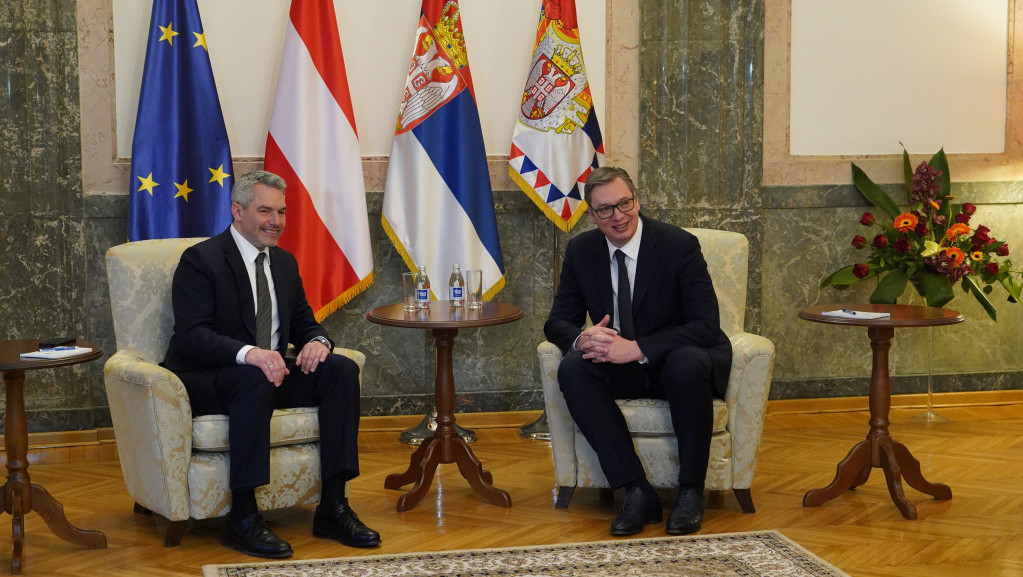 Vučić se sastao sa Nehamerom: Austrijski kancelar posle i sa patrijarhom Porfirijem