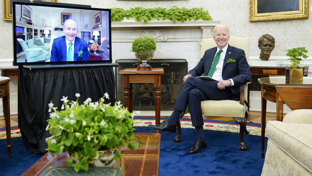 Irski premijer pozitivan na koronavirus -  doputovao u Vašington, pa razgovarao sa Bajdenom putem video veze