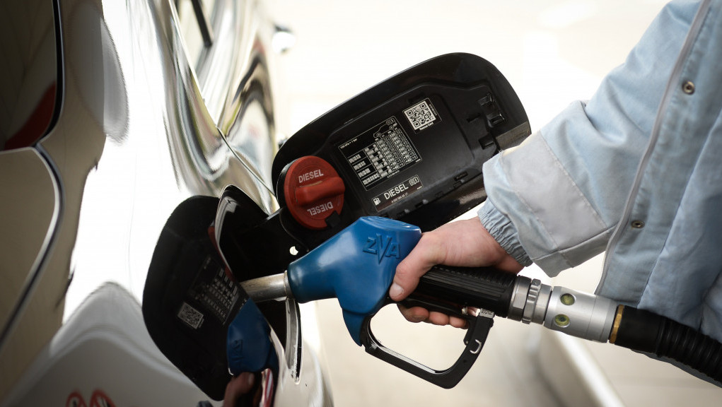 Nove cene goriva na pumpama u Srbiji: Poskupeo evro dizel