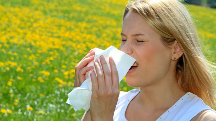 Kako klimatske promene utiču na ljude sa alergijama: Visoke temperature uslovile ranije javljanje polenske groznice