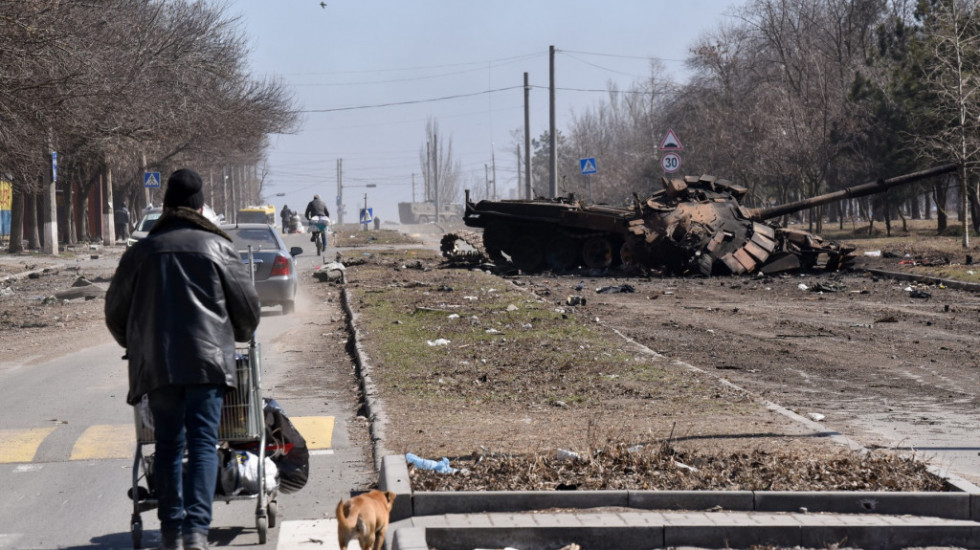 Marijupolj i dalje u fokusu rata u Ukrajini: Rusija ne odustaje od napada na Azovstal, različiti podaci o evakuisanima