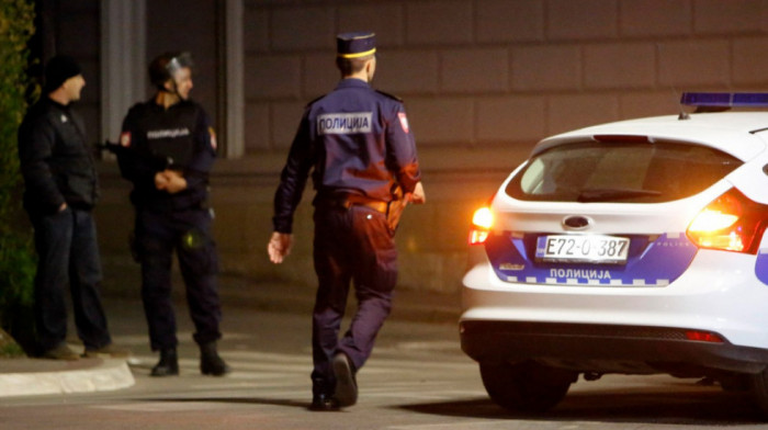 U dvorište kuće u Sokocu bačena bomba, nije bilo povređenih