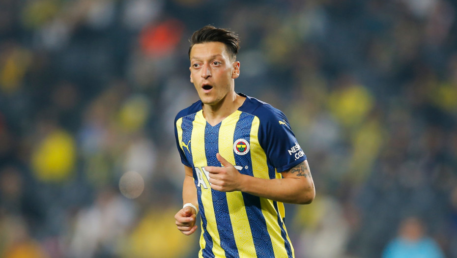 Kraj blistave karijere: Mesut Ozil rekao zbogom fudbalu