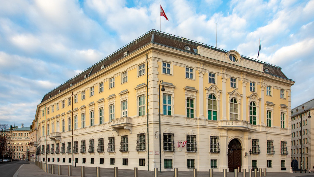 Koronavirus pogodio austrijsku vladu, zaražena i treća ministarka