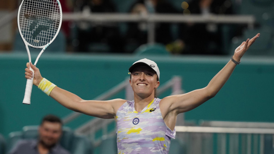 Promene na WTA listi: Iga Švojntek nova teniska "kraljica"