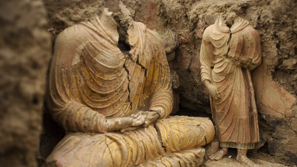 AP: Talibani sad čuvaju statuu Bude, nadaju se investicijama Kine