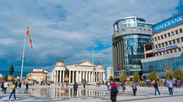 Pucnjava u tržnom centru u Skoplju: Ranjene dve osobe, policija traga za napadačem