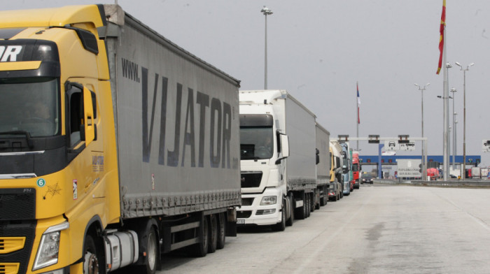 Na graničnom prelazu Šid teretna vozila čekaju 240 minuta