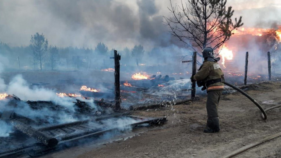 Veliki požar u ruskom regionu Krasnojarsk, najmanje 20 kuća uništeno