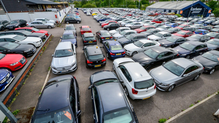 Polovni automobili za godinu dana poskupeli oko 25 odsto: Da li su cene udarile u plafon ili će još da rastu