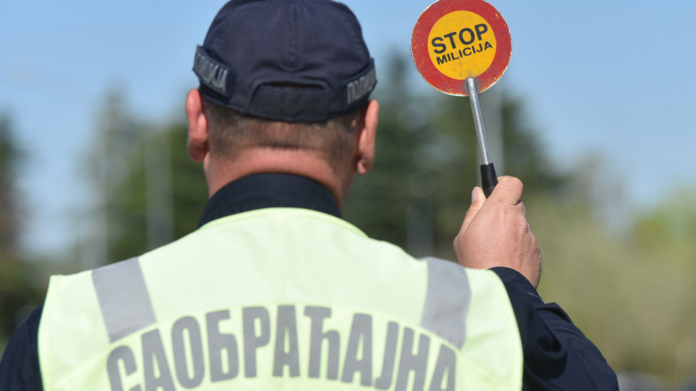 Priveden zbog nasilničke vožnje: Nemački državljanin vozio 236 kilometara na sat na auto-putu Niš-Beograd