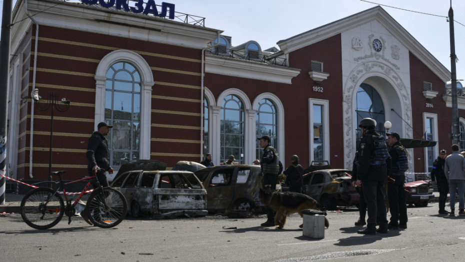 Ukrajinski zvaničnik: U napadu na železničku stanicu u Kramatorsku poginulo najmanje 50 ljudi, stradalo petoro dece