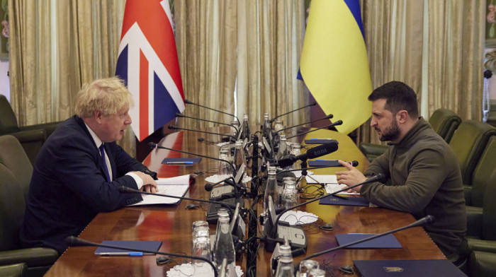 Poslednji formalni telefonski razgovor Džonsona kao premijera bio je sa Zelenskim: Ukrajinci mogu i pobediće