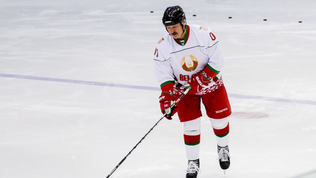 Incident na hokeju: Lukašenku povređeno lice nakon udarca protivnkičkog igrača
