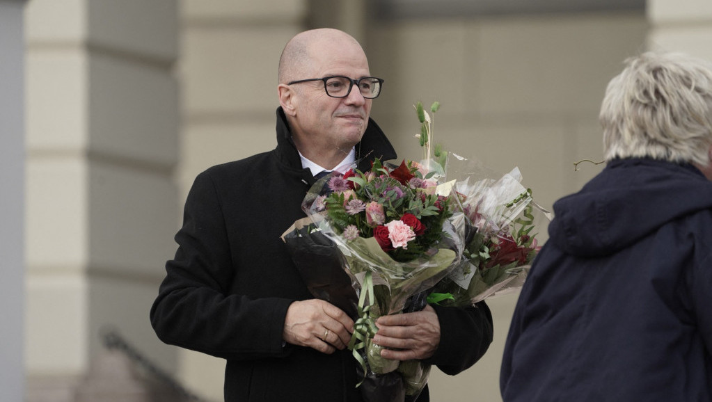Skandal u Norveškoj: Ministar odbrane (67) podneo ostavku zbog afere sa tinejdžerkom