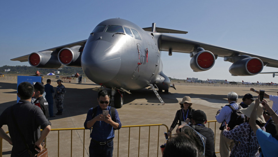 Peking: Kineski avioni dopremili redovnu vojnu isporuku Srbiji