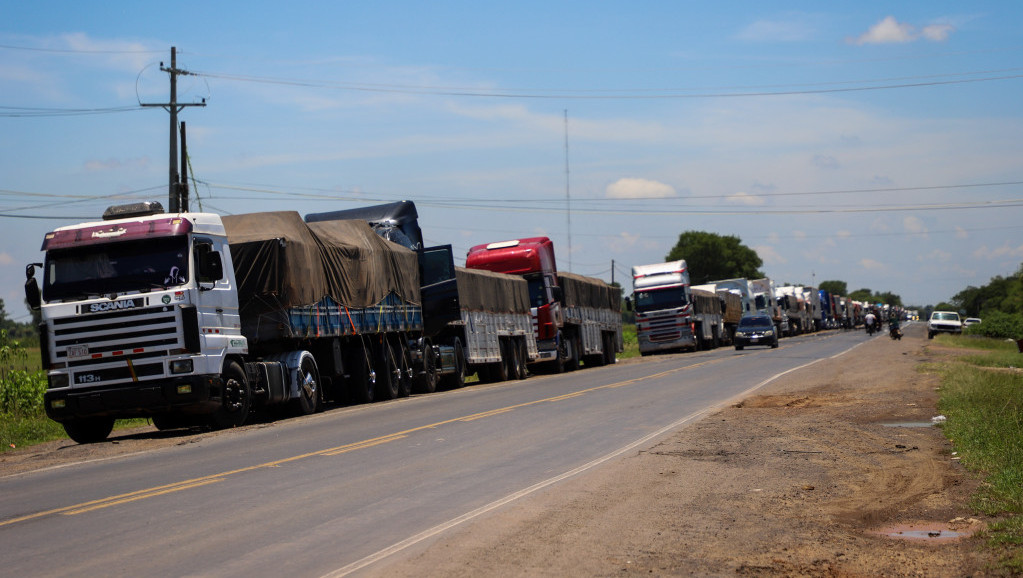 Kamiondžije u Argentini stupile u štrajk, traže povećanje tarifa za transport žitarica i stoke