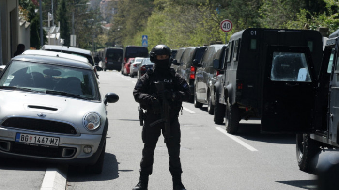 Jake policijske snage ispred vile Darka Šarića u Beogradu - iz kućnog pritvora prebačen u SBPOK na ispitivanje