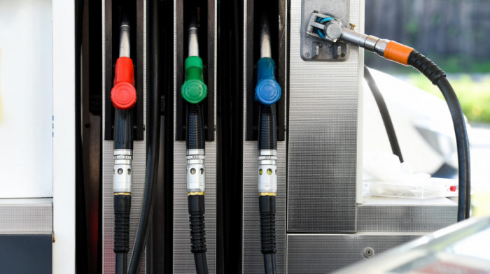 Objavljene nove cene goriva, značajno poskupeo benzin i dizel