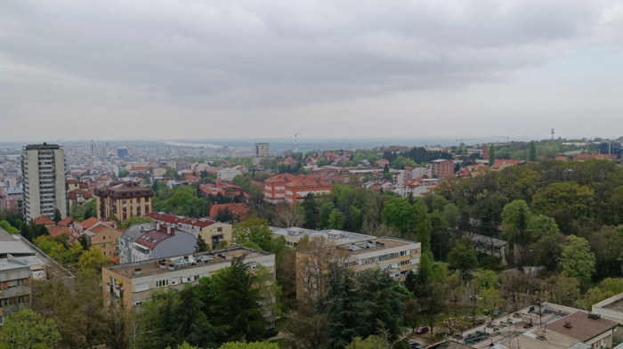 Obrušio se zid kuće na Paliluli, na licu mesta nema znaka za opasnost