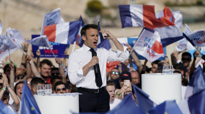 Bitka za glasače Melanšona: Makron zaigrao na kartu ekologije, Le Pen nazvao "klimatskim skeptikom"