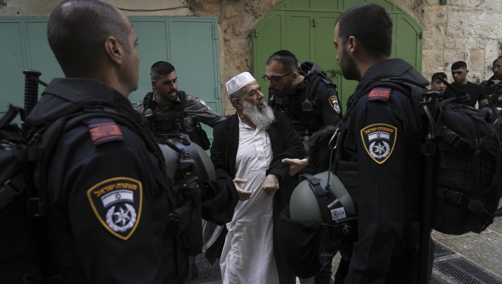 U sukobima sa policijom u Jerusalimu povređeno 17 Palestinaca