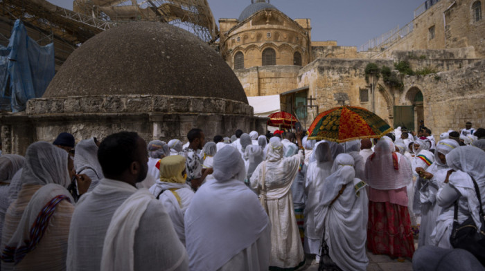 Katolički vernici se povodom Uskrsa okupili u Jerusalimu na mestu Hristovog raspeća