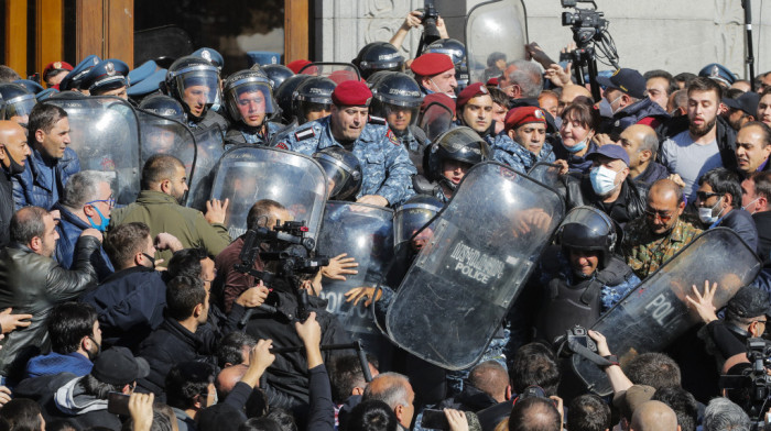 Skup podrške Nagorno-Karabahu u Jerevanu, policija sprečila podizanje šatora