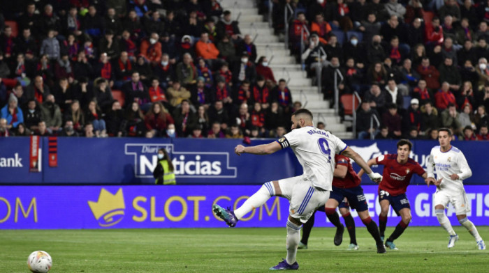 Benzema promašio dva penala za sedam minuta: Real Madrid ipak na pobedu do nove titule