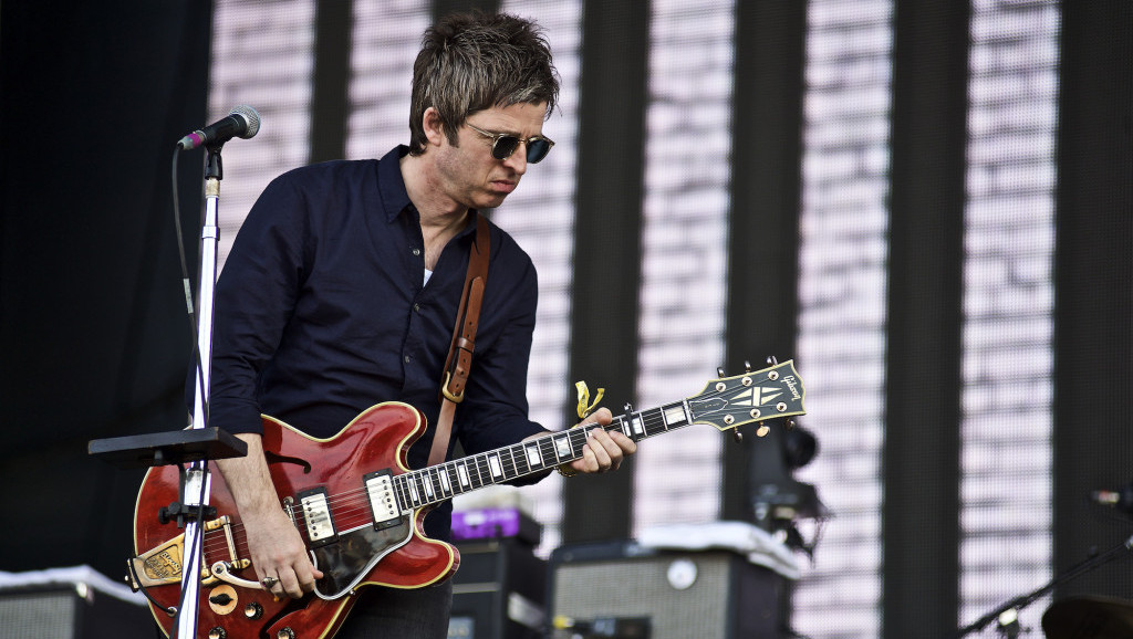 Na aukciji gitara zbog koje se raspala grupa Oasis