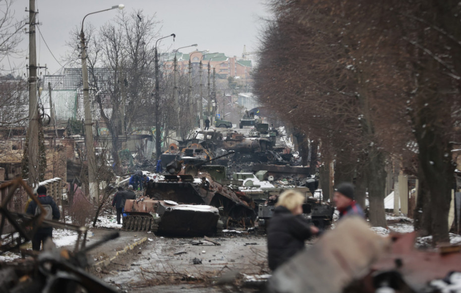 Uništena ruska oklopna vozila na periferiji Kijeva