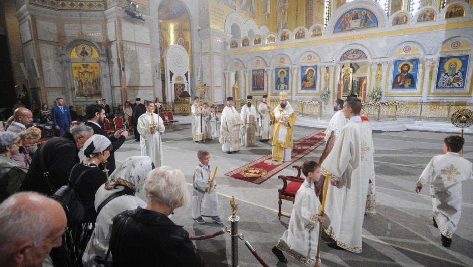 Održana Vaskršnja liturgija u hramu Svetog Save u Beogradu, pune pravoslavne crkve i u dijaspori