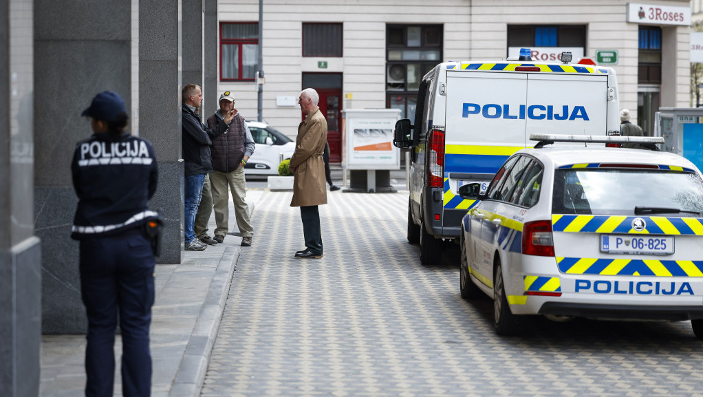 Pucnjava u Sloveniji: Naoružani muškarac se zaključao u zgradi, intervenisala specijalna jedinica policije