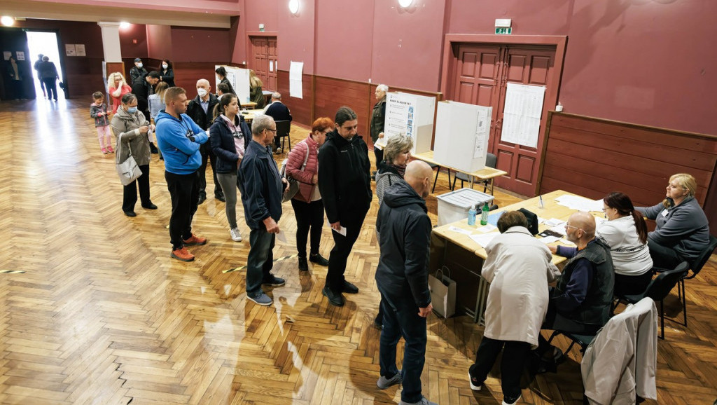 Slovenci glasaju na tri referenduma: Moguće izmene u Zakonima o RTV SLovenija, vladi i dugotrajnoj nezi