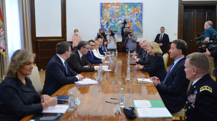 Vučić posle sastanka s visokom zvaničnicom SAD: Priština uporno izbegava da sprovede svoje obaveze