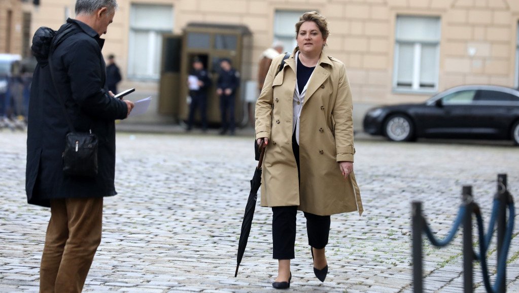 Devojčica iz kolone: Ko je Anja Šimpraga, najmlađa članica hrvatske vlade i kandidat za novu potpredsednicu